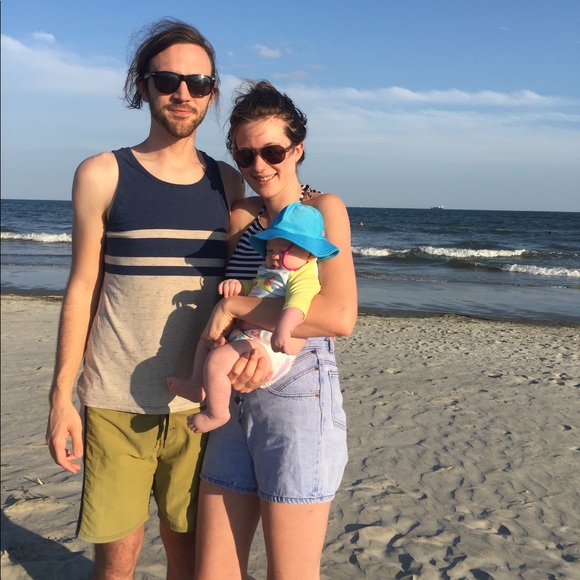 Meet your Posher, Hannah - Picture 2 of 2